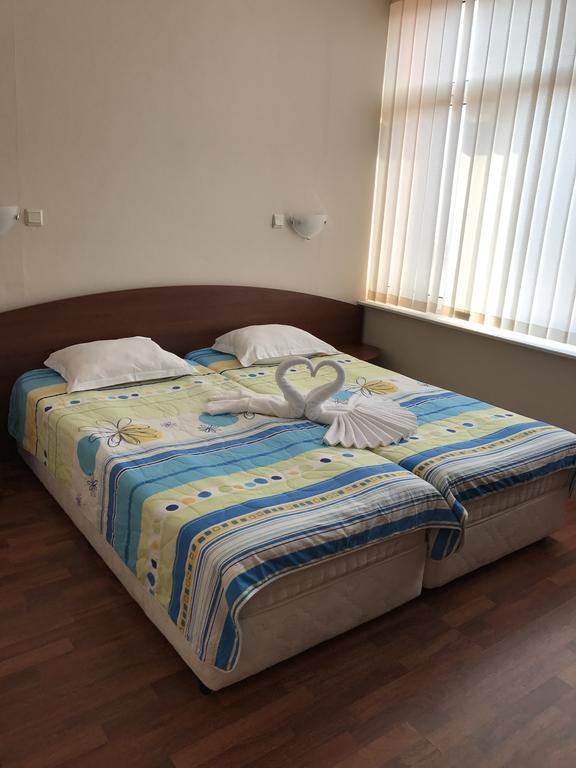 Red House Guest House Nessebar Exterior foto